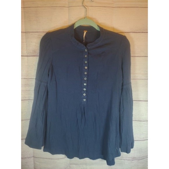 Free People Navy Blue Bell Sleeve, 1/2 button-up Hi-Low Tunic, Women's Size M - Picture 1 of 10